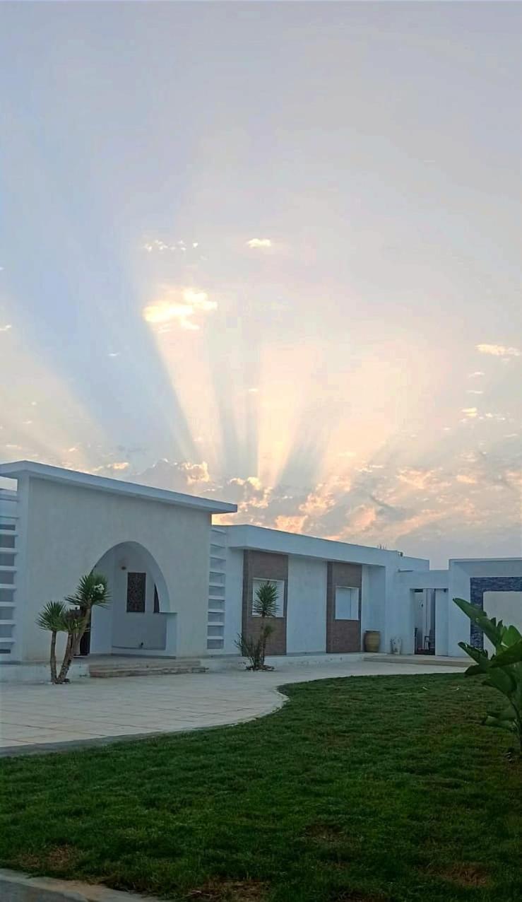 Villa Vill La Reine Jerba Avec Piscine El Guecheine Exterior foto